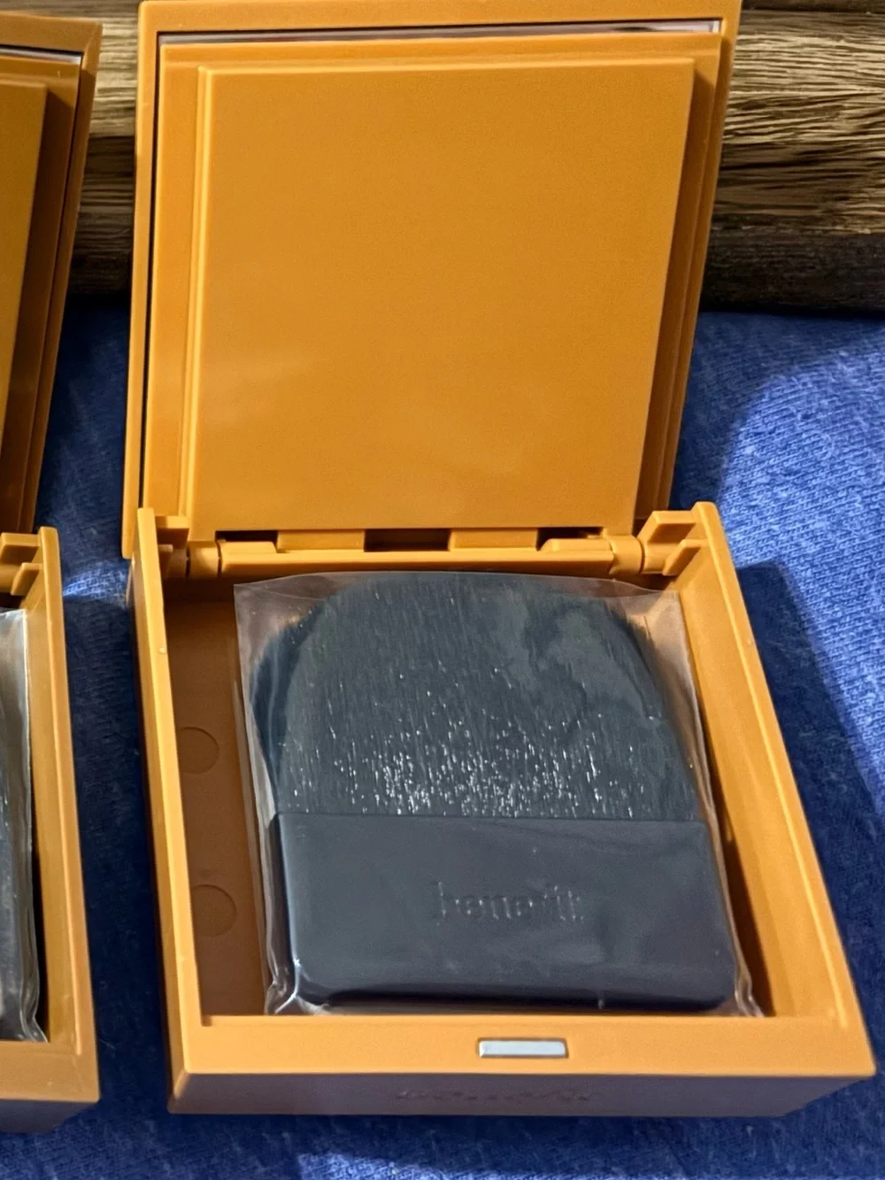 11 Benefit Velvet powder foundation